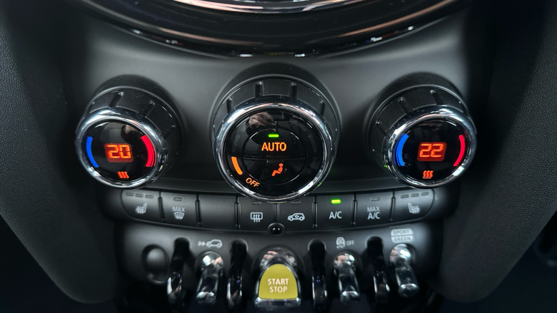 MINI Hatchback 135kW Cooper S Level 2 33kWh 3dr Auto Electric Hatchback